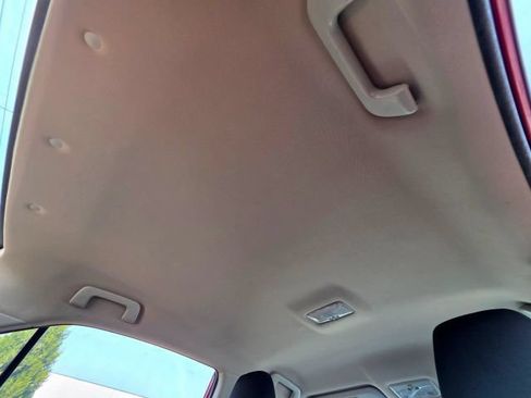 Used 2017 Toyota Corolla LE w/ Carpet Mat Package (TMS) FWD image 53