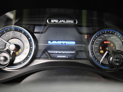 Used 2019 RAM 1500 Limited image 17