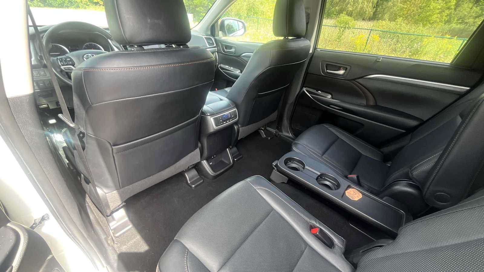 Used 2019 Toyota Highlander Limited AWD/4WD image 13