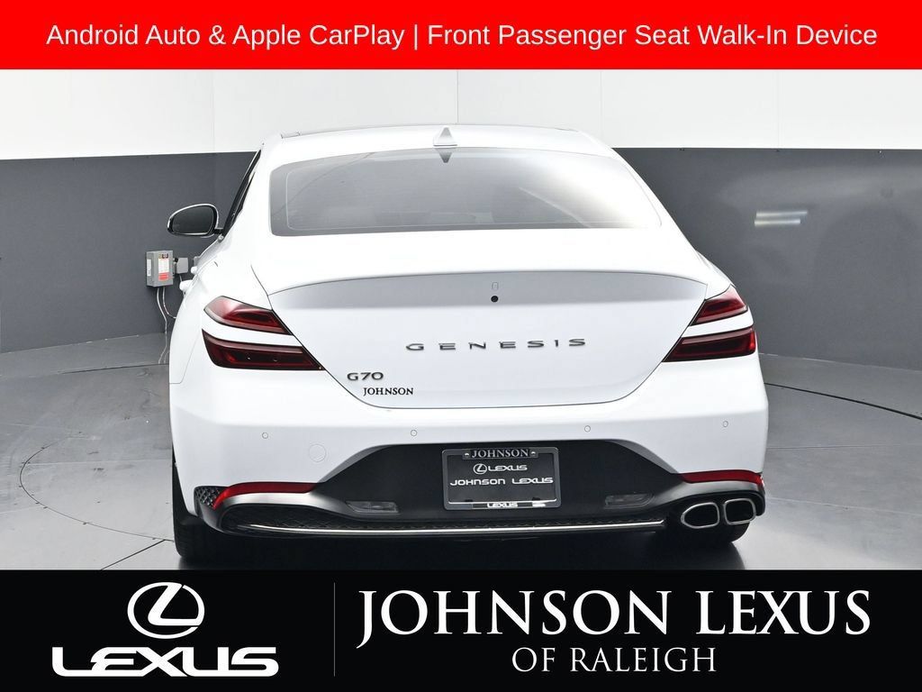 Used 2023 Genesis G70 2.0T w/ Sport Prestige Package RWD image 8