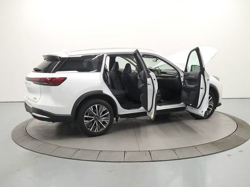 Used 2026 INFINITI QX60 Luxe FWD image 16