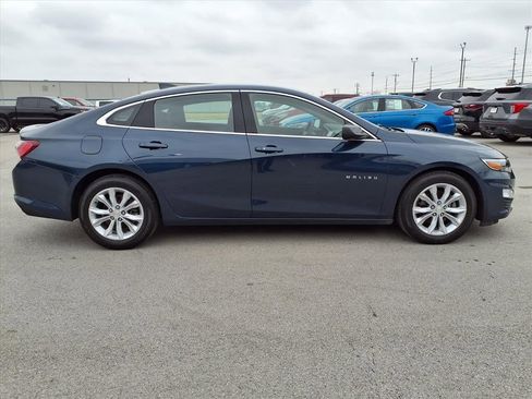 Used 2019 Chevrolet Malibu LT w/ Driver Confidence Package image 4