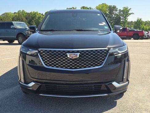 Used 2024 Cadillac XT6 Premium Luxury w/ LPO, Floor Liner Package AWD/4WD image 8