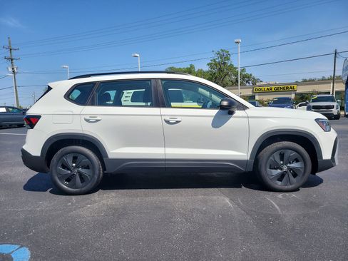 Certified 2025 Volkswagen Taos S image 5