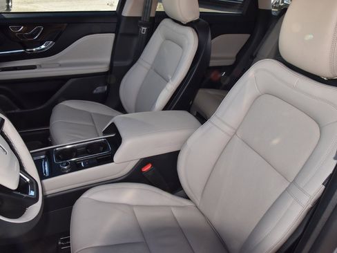 New 2026 Lincoln Corsair Reserve image 32