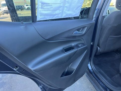 Used 2020 Chevrolet Equinox LT image 11