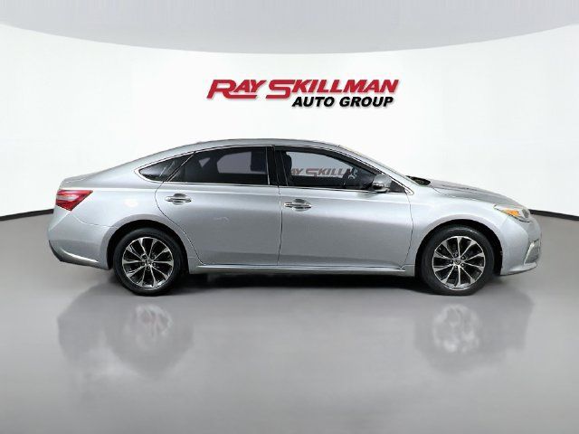 Used 2016 Toyota Avalon XLE Premium FWD image 8