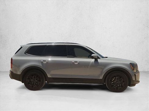 Used 2021 Kia Telluride EX w/ EX Premium Package AWD/4WD image 4