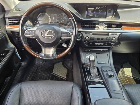 Used 2017 Lexus ES 350 w/ Premium Package FWD image 24