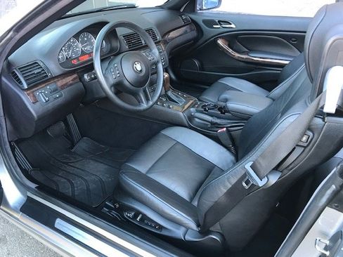 Used 2006 BMW 330Ci Convertible image 9