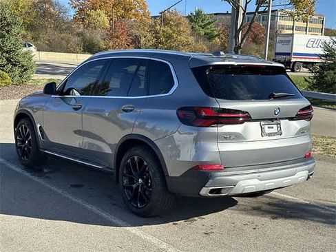 Used 2025 BMW X5 xDrive40i w/ Climate Comfort Package image 25