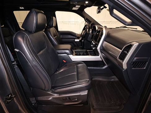 Certified 2022 Ford F250 Lariat w/ Lariat Ultimate Package AWD/4WD image 19