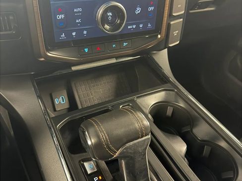 Used 2022 Ford F150 Lightning Lariat AWD/4WD image 16