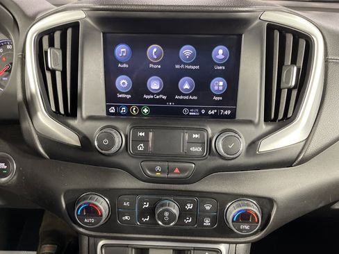 Used 2024 GMC Terrain SLT image 21