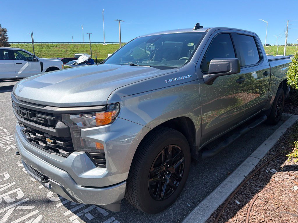 Used 2024 Chevrolet Silverado 1500 Custom RWD image 1