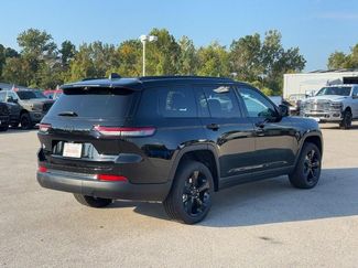 New 2025 Jeep Grand Cherokee L Limited w/ Luxury Tech Group II AWD/4WD video 3
