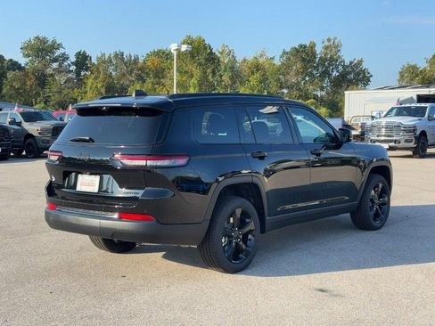 New 2025 Jeep Grand Cherokee L Limited w/ Luxury Tech Group II AWD/4WD image 3