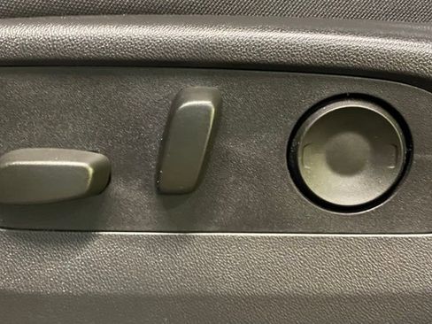 Used 2024 GMC Sierra 1500 Elevation image 17