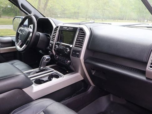 Used 2016 Ford F150 Lariat image 22