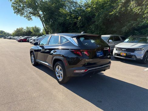 Used 2024 Hyundai Tucson SE AWD/4WD image 3