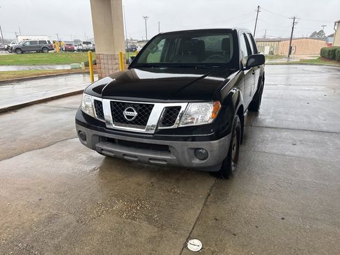 Used 2019 Nissan Frontier S image 4