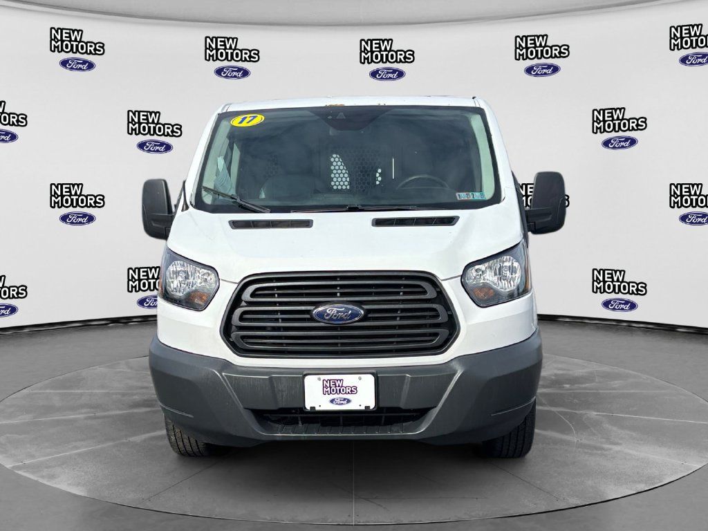 Used 2017 Ford Transit 250 130 Low Roof RWD image 9