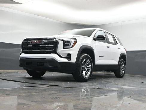 Used 2026 GMC Terrain Elevation FWD image 23