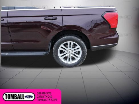 Certified 2024 Ford Expedition XLT RWD image 30