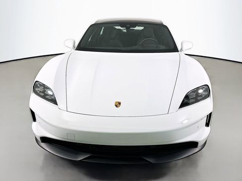 New 2025 Porsche Taycan image 6