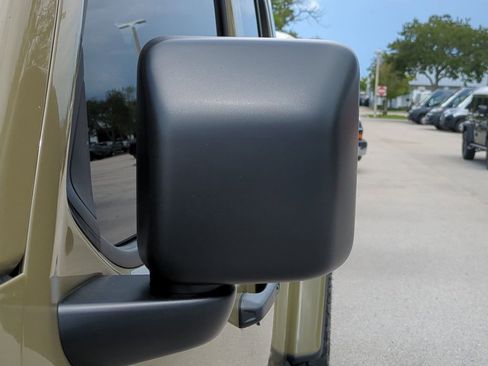 New 2025 Jeep Gladiator Mojave image 12