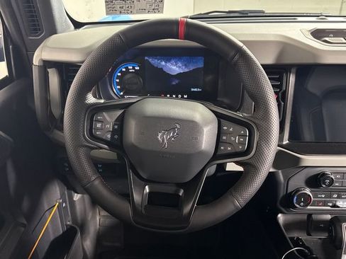 Used 2022 Ford Bronco Badlands w/ Sasquatch Package AWD/4WD image 26