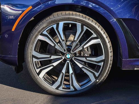 Used 2023 BMW X7 M60i w/ Executive Package image 10