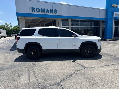 Used 2023 GMC Acadia AT4 w/ Technology Package AWD/4WD image 2