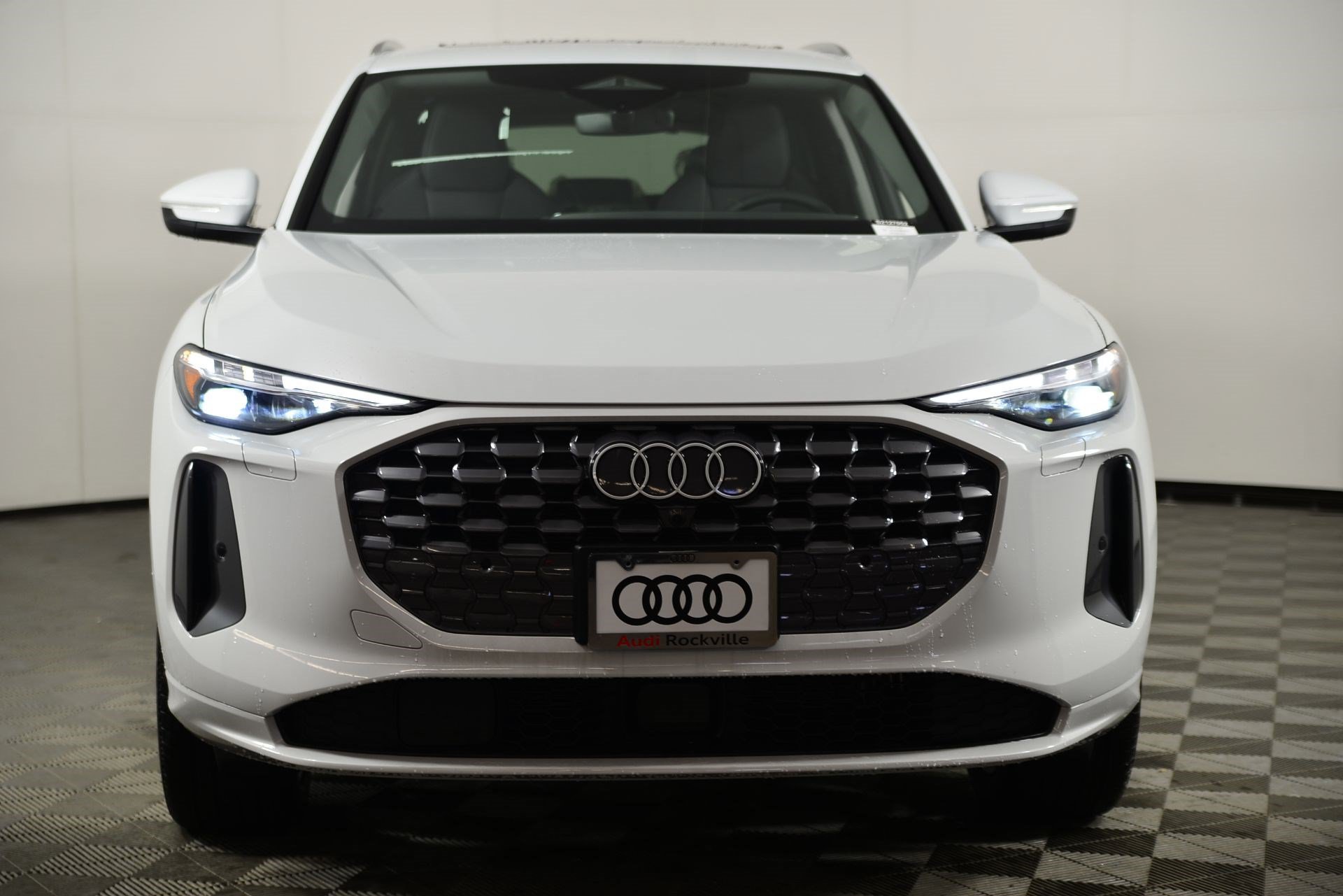New 2025 Audi Q5 Premium Plus AWD/4WD image 24