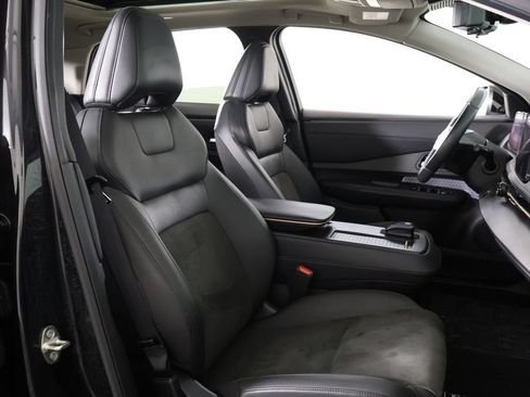 Used 2024 Nissan Ariya AWD image 36