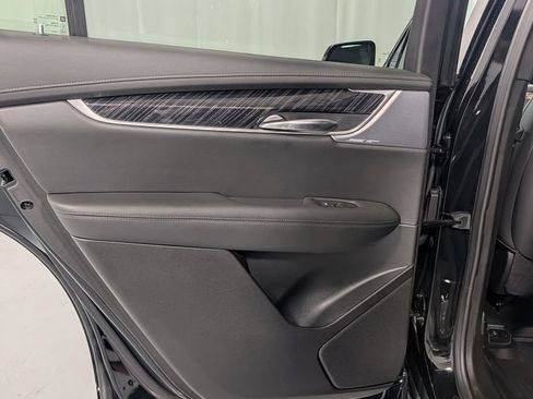 Used 2024 Cadillac XT6 Premium Luxury w/ LPO, Floor Liner Package AWD/4WD image 24