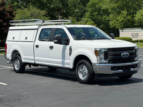 Used 2019 Ford F350 XL w/ Power Equipment Group RWD image 4