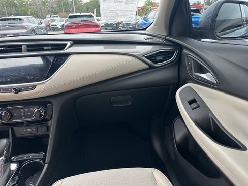 Used 2021 Buick Encore GX Preferred w/ Sport Touring Package image 4