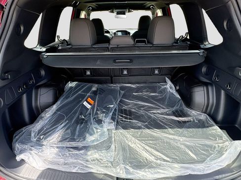 New 2026 Subaru Forester Premium AWD/4WD image 32