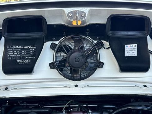 Used 2012 Porsche 911 Turbo S image 31