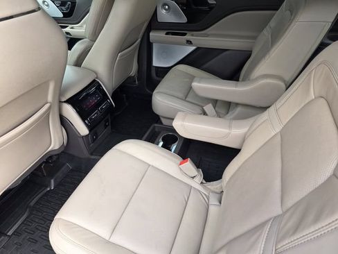 Used 2023 Lincoln Aviator Reserve w/ Equipment Group 201A AWD/4WD image 24