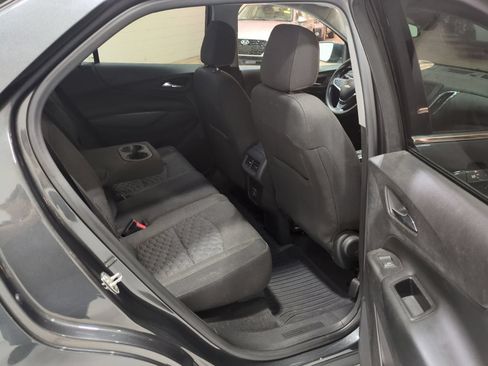 Used 2020 Chevrolet Equinox LT FWD image 11