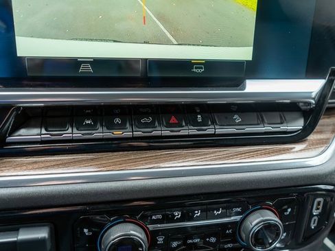 Used 2024 Chevrolet Silverado 1500 LT Trail Boss image 28