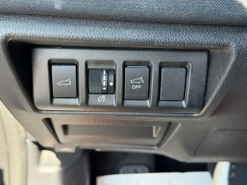 Used 2021 Subaru Outback Premium image 35