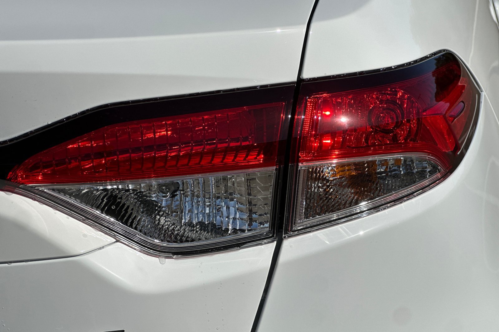 New 2027 Toyota Corolla LE w/ LE Premium Package FWD image 31