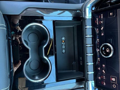 New 2026 GMC Yukon XL Elevation image 22