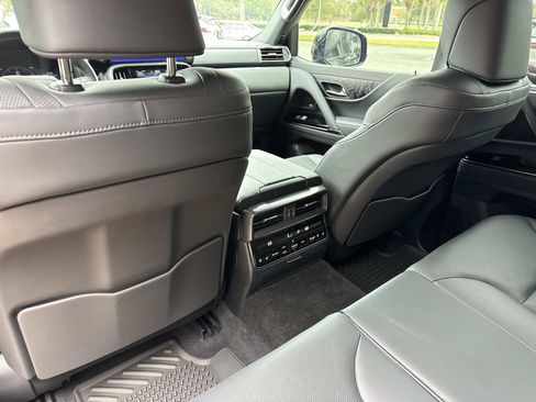 Certified 2025 Lexus LX 700h Overtrail image 12
