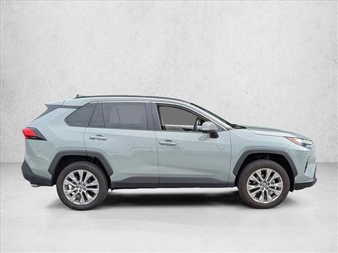 Used 2023 Toyota RAV4 XLE Premium FWD image 5