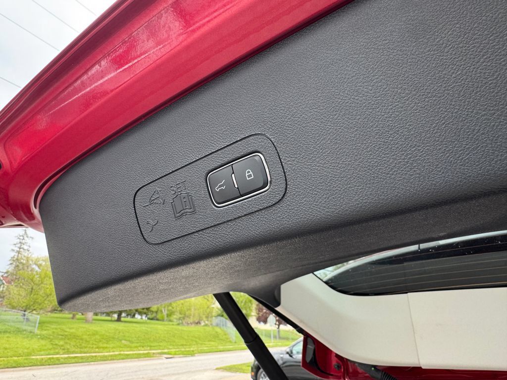 Used 2025 Lincoln Aviator AWD w/ Equipment Group 101A image 13