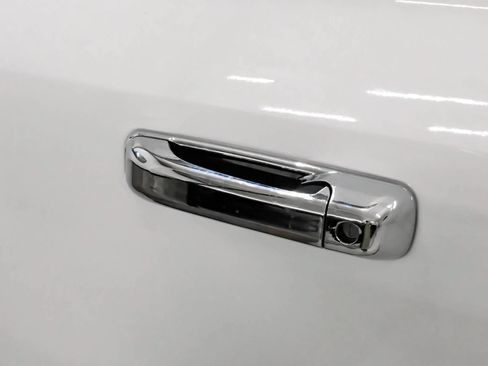Used 2017 RAM 1500 Express RWD image 29